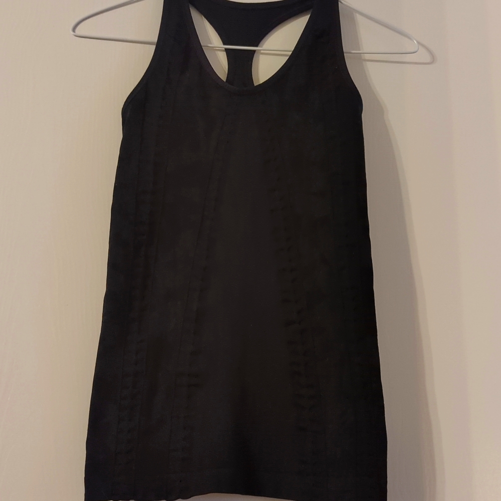NUX Women’s Black Tank